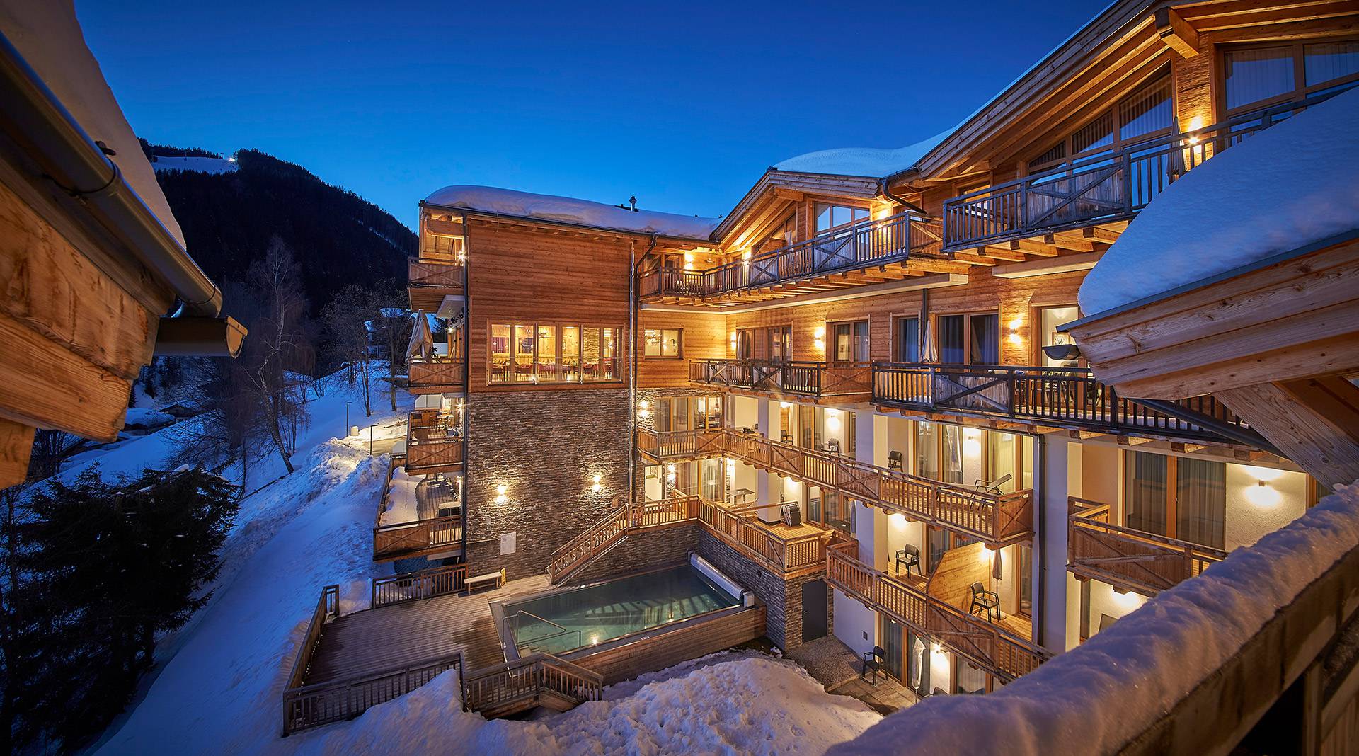 Alpen Parks Saalbach - Babyhotel Sonnleiten Alpen Parks Saalbach - Babyhotel Sonnleiten